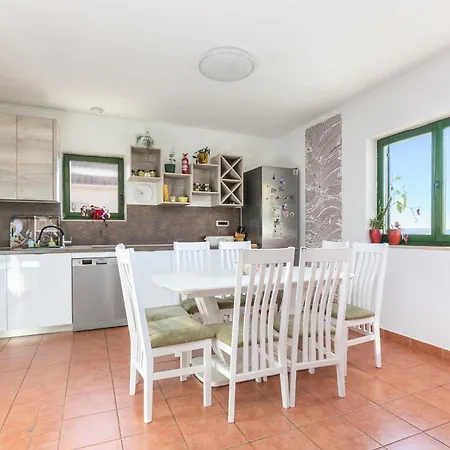 Family-friendly With Swimming Pool Kastel Novi, Kastela - 22569 *