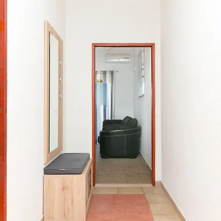 Apartmán Family-friendly With Swimming Pool Kastel Novi, Kastela - 22569 Kaštel Novi