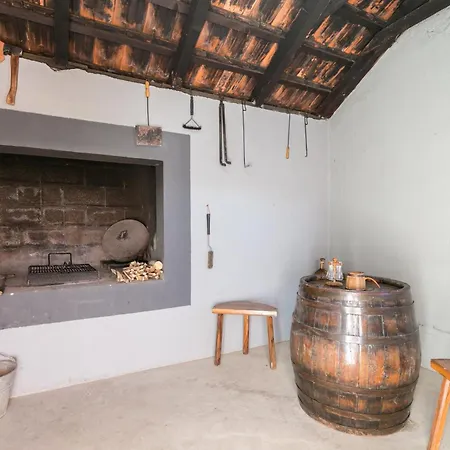 Διαμέρισμα Family-friendly With Swimming Pool Kastel Novi, Kastela - 22569 *